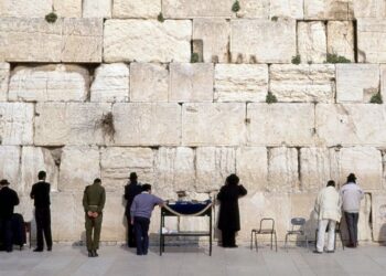 Muri i Lotëve, historia tragjike e njërit prej objekteve më të famshme në Jeruzalem