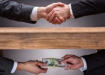 Korrupsioni, problemi më i madh për ekonominë në Shqipëri