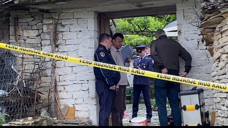 Dropull – Çifti i bashkëshortëve gjendet i vdekur në banesë, dyshohet se janë vrarë