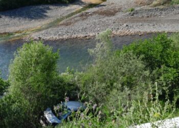 Aksident në Bulqizë, makina bie nga “Ura e Çerenecit”