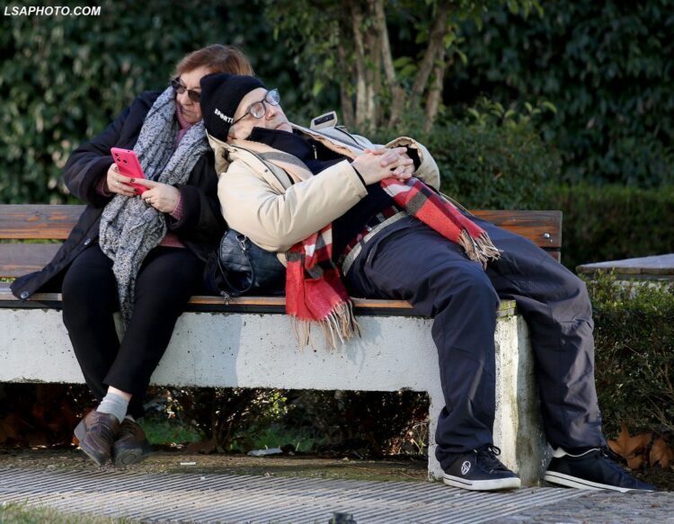 Shqipëria po plaket, por vendi mbetet jomiqësor ndaj moshës së tretë