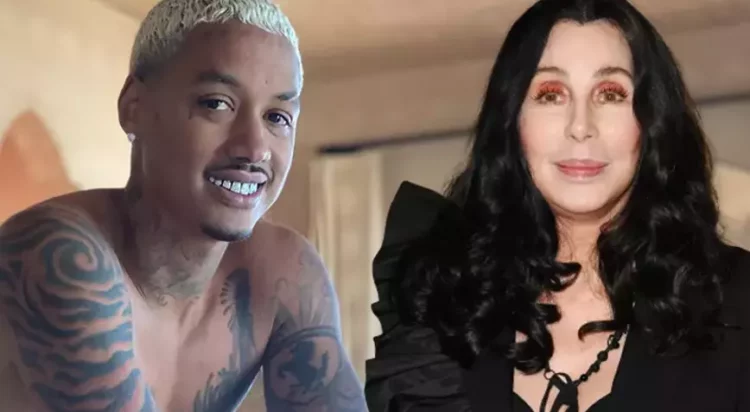 77 vjeçe dhe lidhet me djem të rinj, këngëtaria e njohur zbulon arsyen: Meshkujt e moshës time…