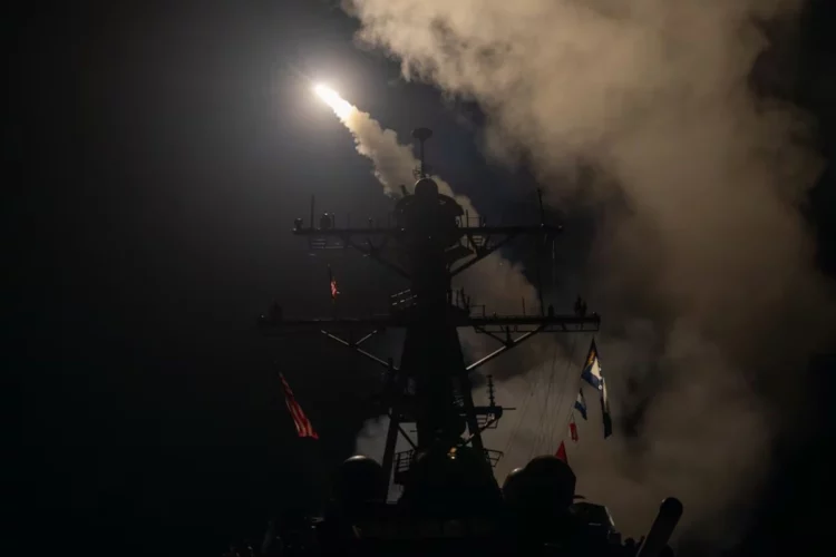 SHBA dhe Britana e Madhe bombardojnë rebelët Houthi, raportohet për të vdekur