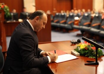 Një shqiptar zgjidhjet kryetar i Kuvendit të Maqedonisë së Veriut, Afrim Gashi: Vazhdojmë t’i përmbushim detyrimet tona