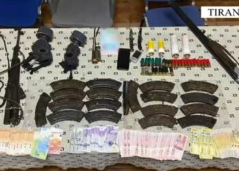 Kultivonin kanabis në pyll, arrestohen dy persona në Tiranë, në kërkim një i tretë