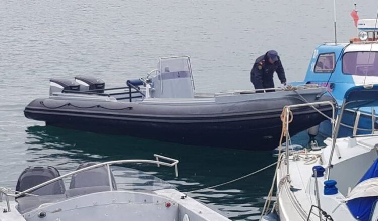 Gomonia rrezikoi të fundosej, shpëtohen 11 turistë në Vlorë