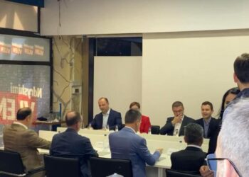 Qeveria e re në Maqedoni, nisin takimet VMRO – VLEN