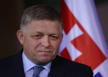 Kush është Robert Fico, kryeministri populist sllovak që iu bë atentat