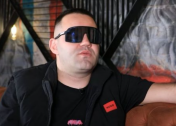 Xhani Demika tregon cilët janë këngëtarët më të paguar dhe si variojnë çmimet