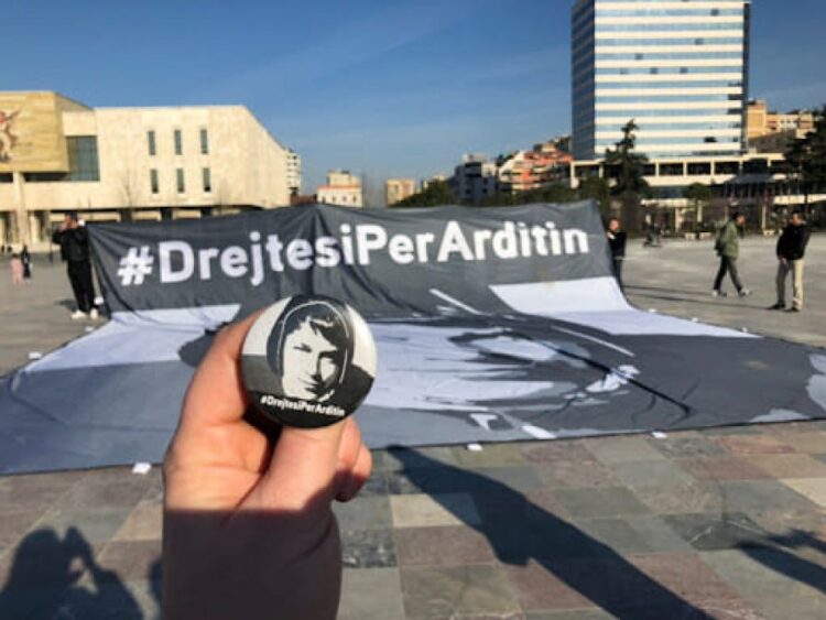 Blushi: Gjaku i Ardit Gjoklajt nuk falet, Veliaj do përgjigjet për këtë krim