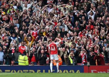 Arsenal fiton 3-0 ndaj  Bournemouth dhe qëndron në krye të Premier League