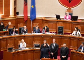 Gazmend Bardhi bllokon foltoren: Kemi kërkuar interpelancë urgjente me kryeministrin