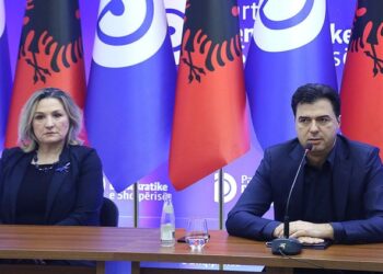 “Plas” në PD-në e Bashës, kryesia e Elbasanit jep dorëheqjen në bllok