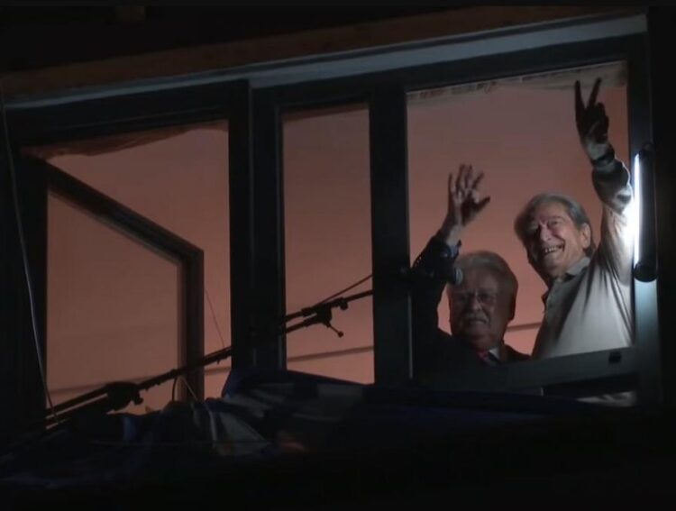 Ish-eurodeputeti gjerman flet nga shtëpia e Berishës: Nuk mbahet i arrestuar lideri i opozitës…