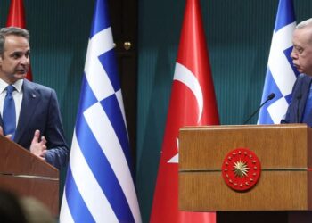 Mitsotakis takohet me Erdogan në Ankara, çfarë u diskutua
