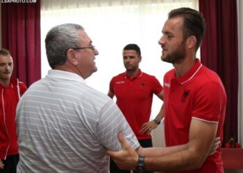 Cikalleshi jashtë kombëtares, flet Duka: Është mërzitur me të drejtë…