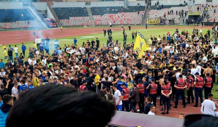 Elbasani e mbyll me fitore dhe festë përballë Bylisit në stadiumin e tejmbushur
