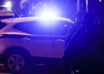 Atentat çiftit shqiptar në Greqi, burri vdes në vend dhe gruaja në gjendje të rëndë