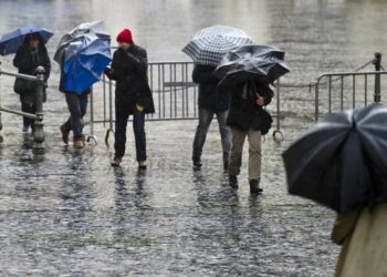 Shi dhe stuhi në jug të Italisë, ngrihet alarmi në 5 rajone