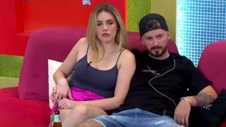 VIDEO – Heidit i ngihet fustani, Romeo nervozohet: Ik e ndërroje!