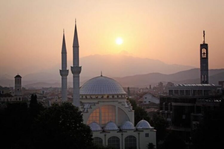 113 milionë lekë nga buxheti për komunitetet fetare, ja si shpërndahet fondi