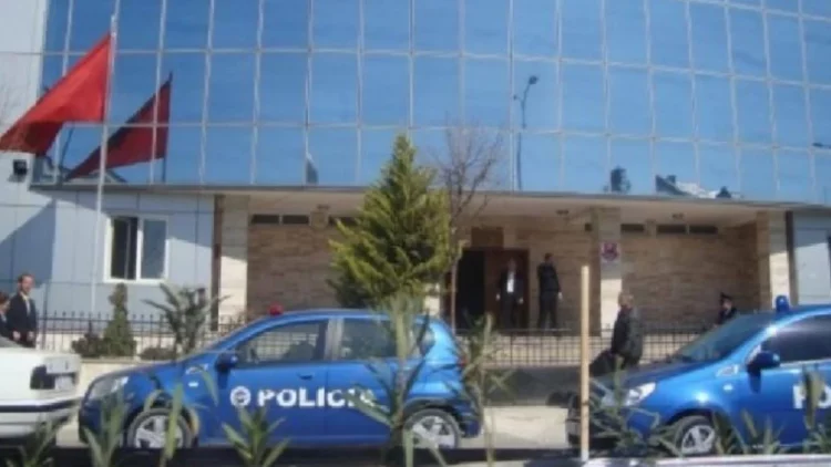 Vetëvritet me armën e shërbimit efektivja e policisë në Tiranë (Emri)
