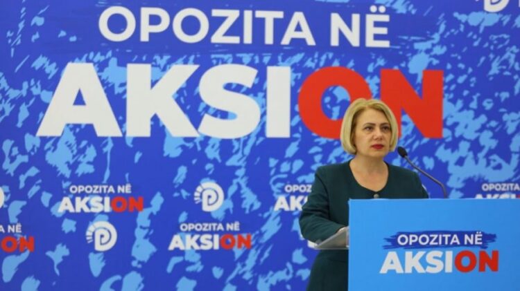 Sula: Qeveria vendosi të mos u njohë mësuesve më shumë se 20 vite punë