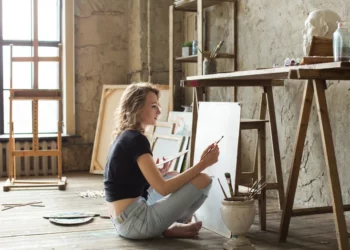 Katër shenjat e horoskopit që kanë mendjet më krijuese