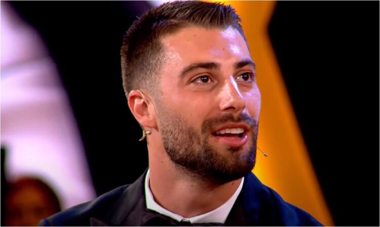 Meriton Mjekiqi dhe Illnisa Agolli largohen nga spektakli pas eliminimit të moderatorit/ FOTO