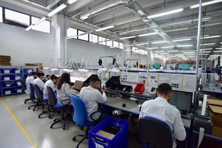 1 në 6 punëtorë e ka pagën të nëndeklaruar! Inspektorati i Punës: Vijon të jetë plagë informaliteti