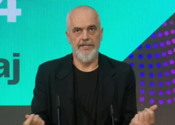 Rama: Administrata Publike nuk është çerdhja e të këqijave, ku punohet për të vjedhur