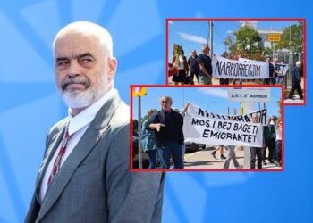 ‘Narkoregjim! Mos i bëj bagëti emigrantët’, shqiptarët i ‘prishin’ show-n Ramës në Athinë