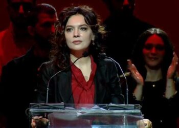 Po i largojnë shqiptarët përditë, Spiropali i ngushëllon nga Athina: Edhe Rama ishte emigrant