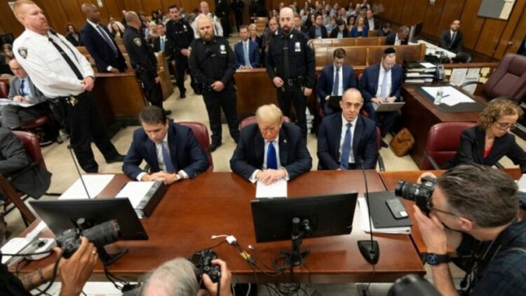 U shpall fajtor për 34 akuza/ Reagon  Trump: Proces i padrejtë, gjyqtari është një djall