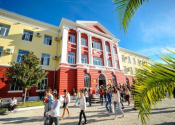 Zgjedhjet në universitetet/ Pedagogia: Po ndërpritet mandati në mënyrë arbitrare