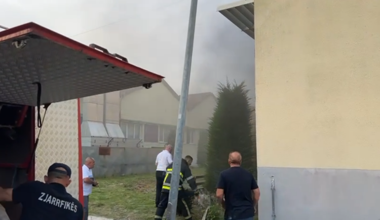 Përfshihet nga flakët Spitali Rajonal në Shkodër, pacientët në panik