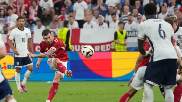 Barazim në Frankfurt, Danimarka barazon me Anglinë me një gol nga distanca
