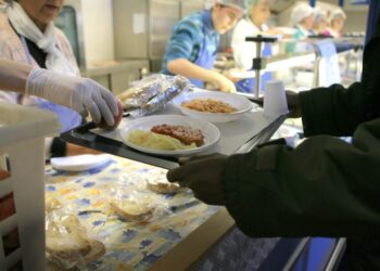 Varfëria në Itali është në kulmin e të gjitha kohërave! 1 në 10 banorë jeton në varfëri absolute