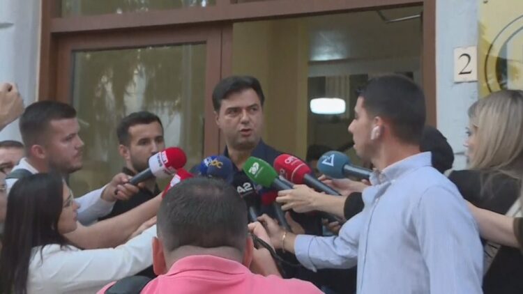 “Vazhdojmë takimet”, Basha flet pas mbledhjes së Kryesisë