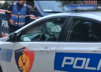 Sherr në një lokal në Korçë, goditet me gotë oficeri i Krimeve