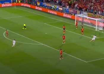 GOOOOL!  Gjeorgjia shtang Spanjën, ndëshkim nga një autogol