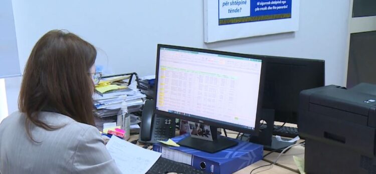 Qeveria nxjerr dokumentin për punësim pa leje qëndrimi në Serbi dhe Maqedoninë e Veriut