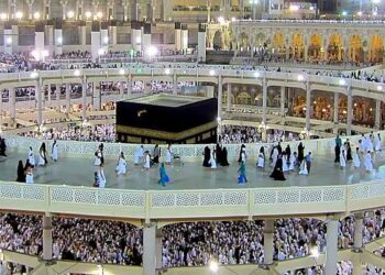 Temperatura ekstreme deri në 46 gradë, vdesin 14 pelegrinë gjatë Haxhit në Mekë