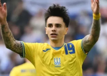 Ukraina fiton me përmbysje ndaj Sllovakisë, mbetet në garë për t’u kualifikuar