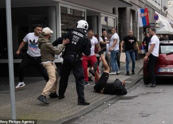 Përplasjet e dhunshme mes serbëve dhe anglezëve, policia gjermane jep detajet se si nisi incidenti