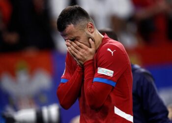 U largua i përlotur nga fusha, ylli i Juves mbyll Europianin