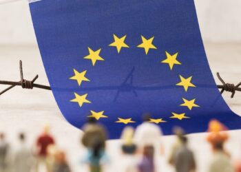 Bien ritmet e emigracionit, aplikimet për azil ulen me 24% në tremujorin e parë, më pak interes për Francën