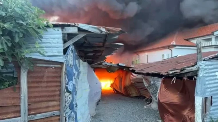 Zjarri në Shkodër vijon të jetë aktiv, kërcënohet jeta e qytetarëve