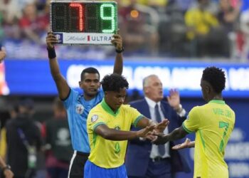 Sulmuesi i Realit në histori, thyen rekordin e Pele