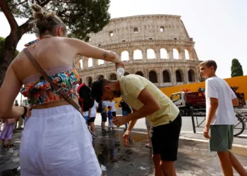 Çfarë duhet të dini për goditjen nga i nxehti, si të kuptoni simptomat dhe masat që duhet të merrni